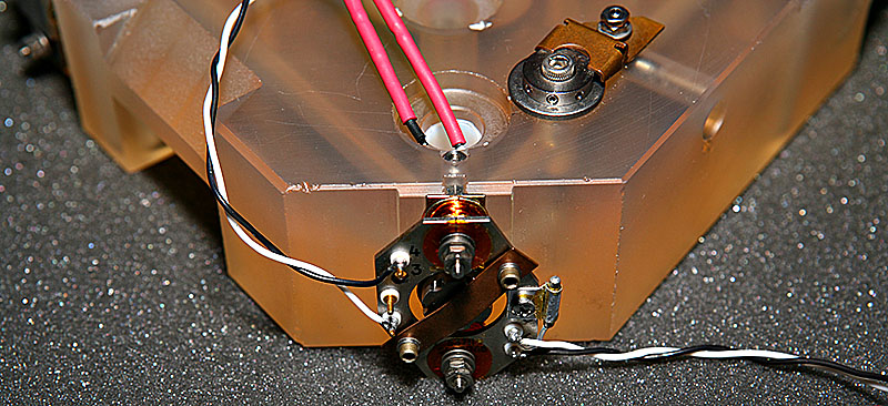 RLG Kerr-Effect Magnetic Mirror